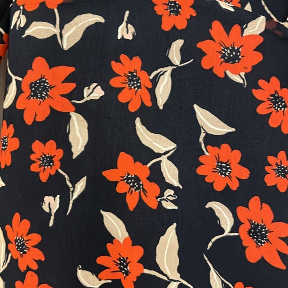 Navy dress mini with red floral - Picture 2 of 3